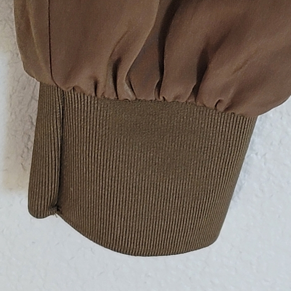 Zara military green  Cargo Pants - Picture 4 of 9